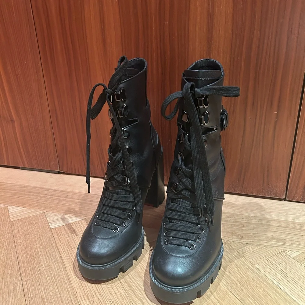 Christian Louboutin Black Lace-Up Boots with Red Soles - Picture 2 of 5
